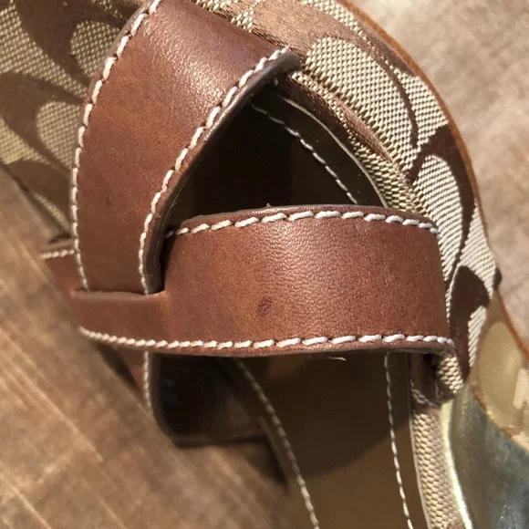 Very Rare!!! Coach Alina Patchwork & Brown Leather Wedge Sandals - Picture 9 of 12